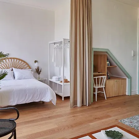 Apartment By Alfonso Xii *